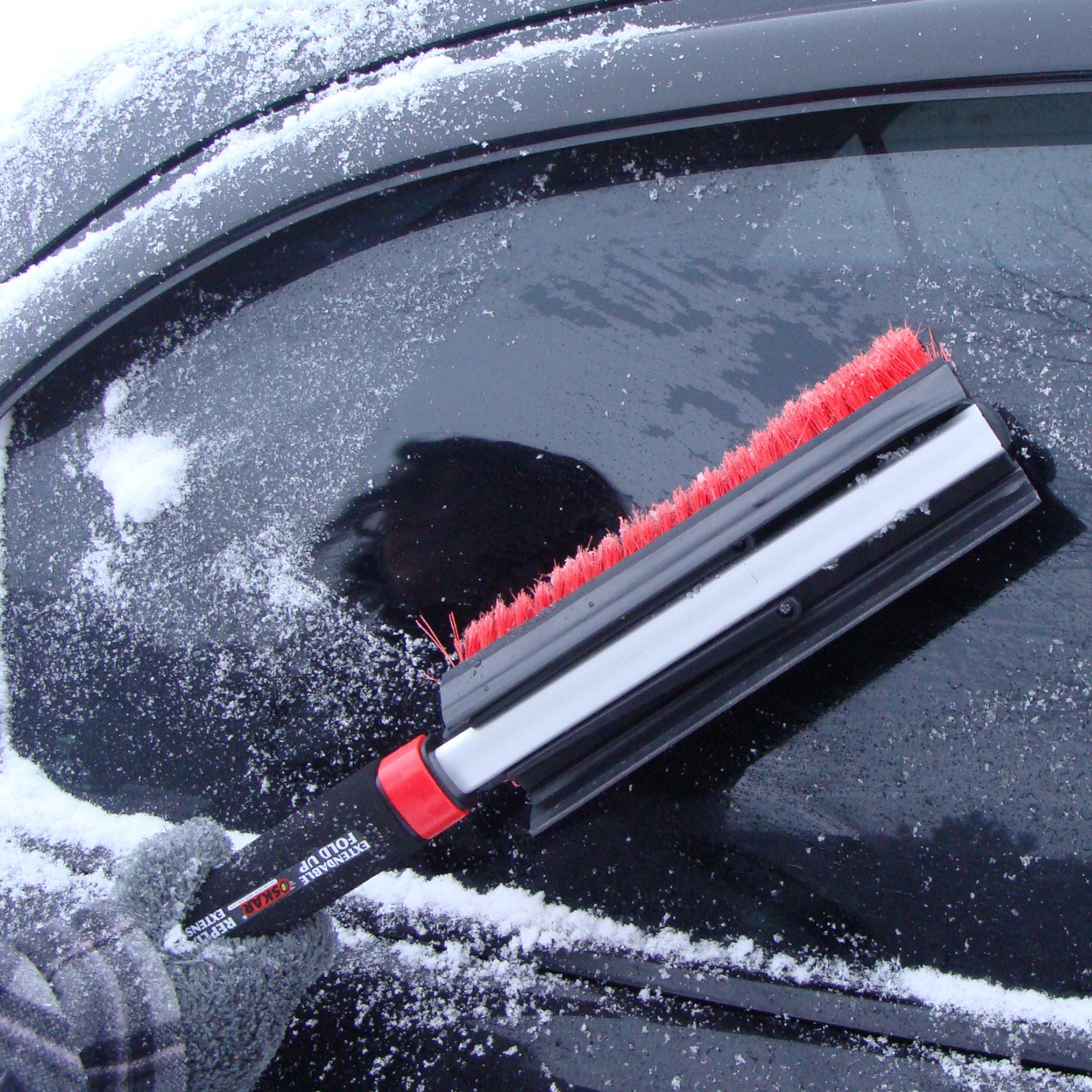 Oskar Heavy Duty 35 Snow Brush for Trucks, Ice Scraper, Lightweight  Ergonomic Design, Dual Handle Snow Removal Tool, Scratch Free Auto Window