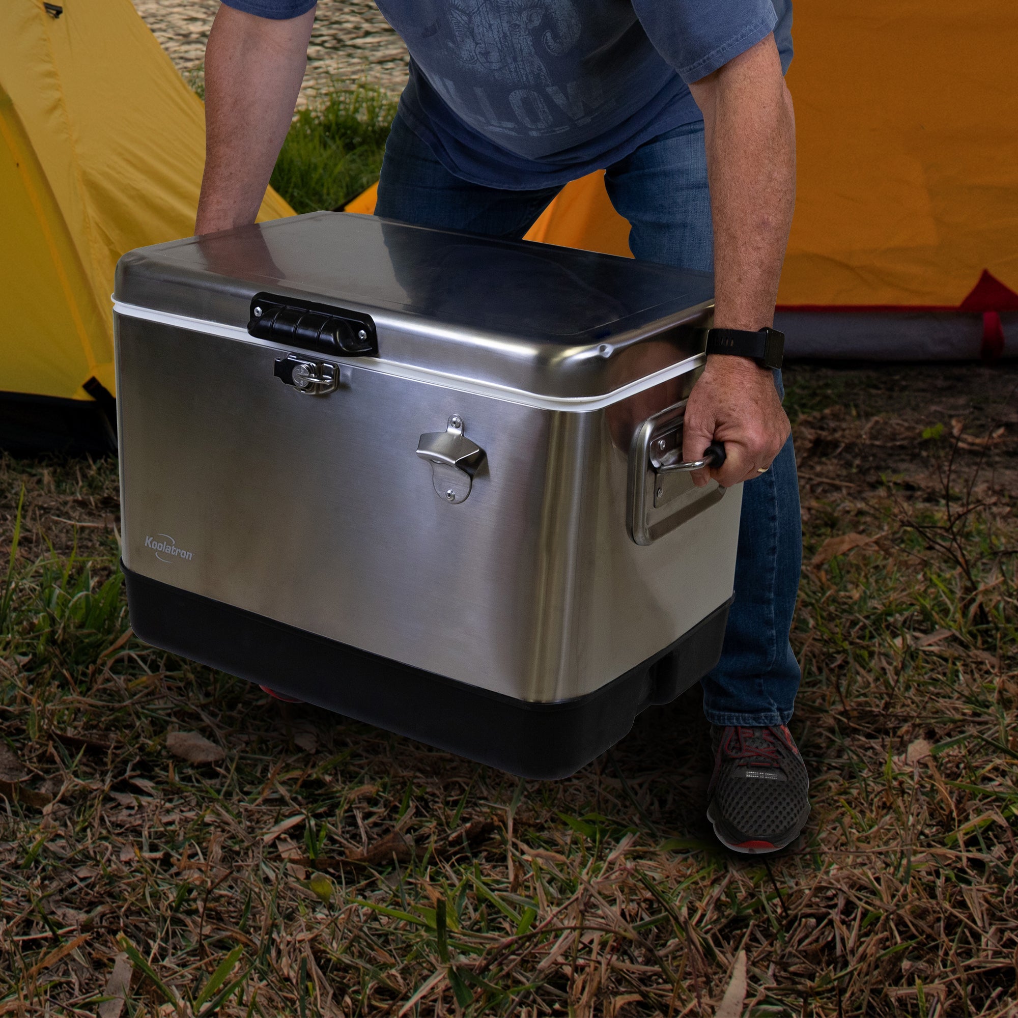 Modelo Ice Chest Cooler with Bottle Opener 51L (54 qt)