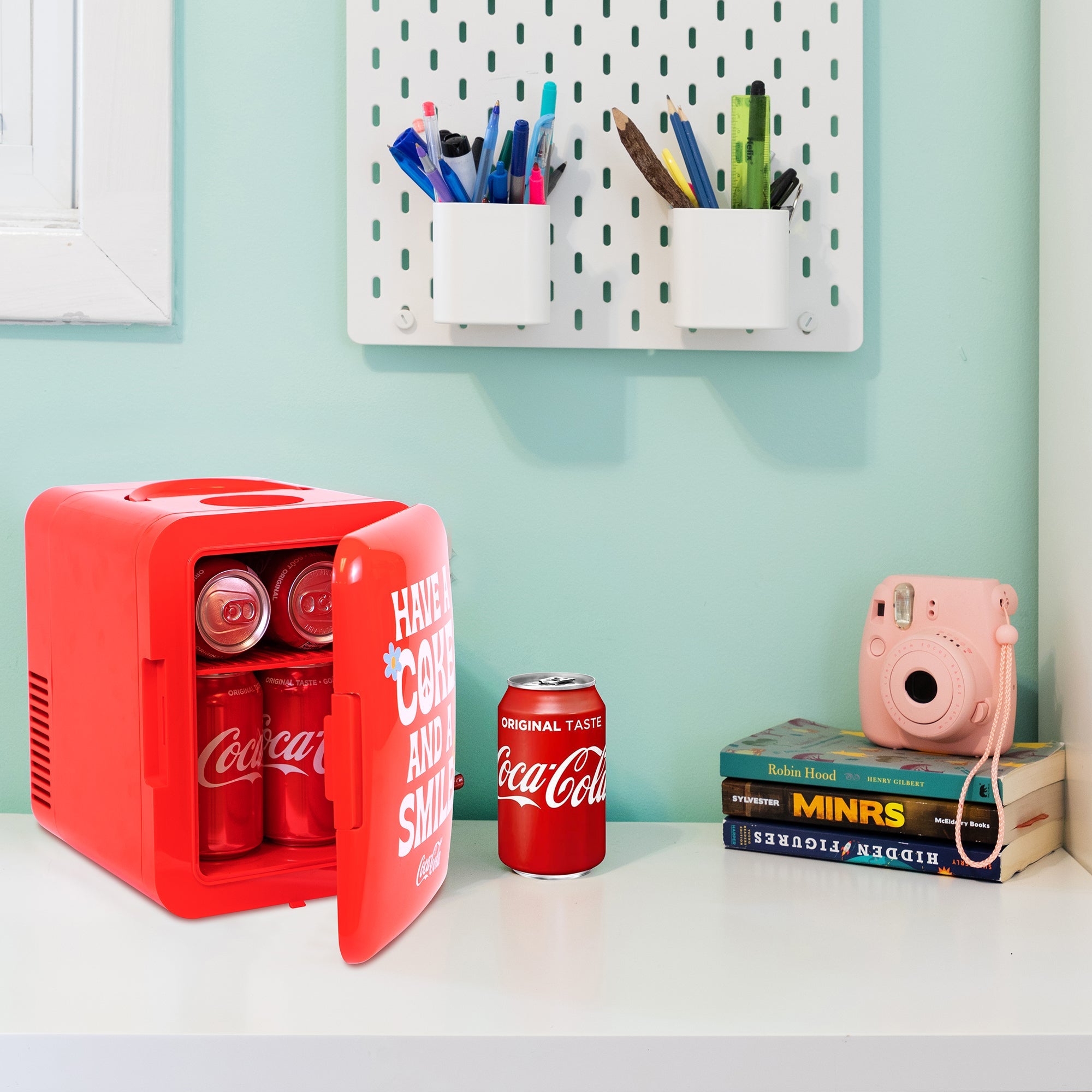 coca-cola-mini-fridge-cooler-and-warmer-smile-1971-series